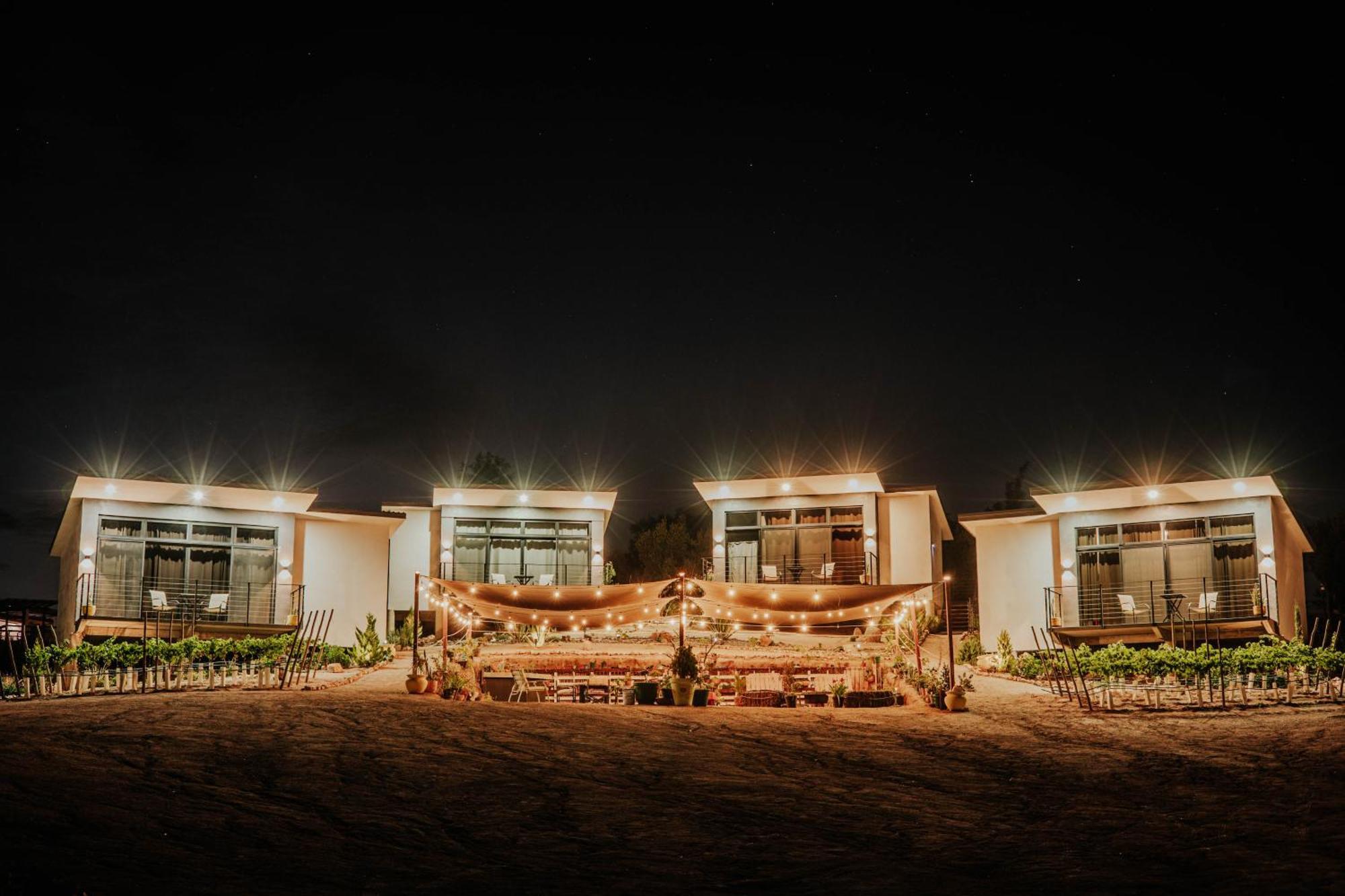 Vl Uno Bed and Breakfast Ensenada Exteriör bild