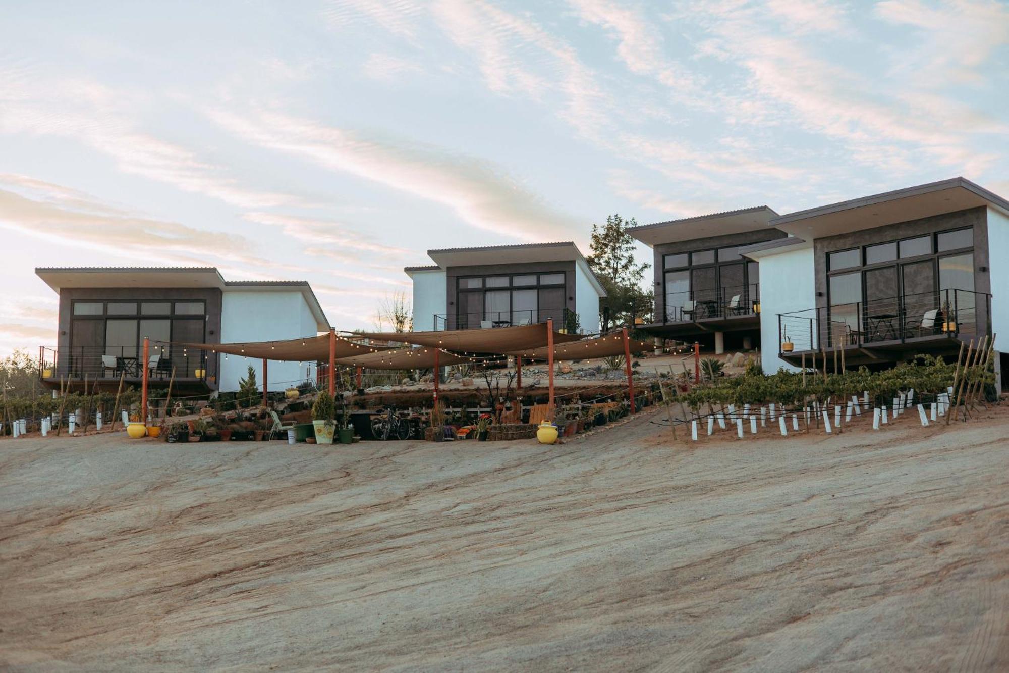 Vl Uno Bed and Breakfast Ensenada Exteriör bild