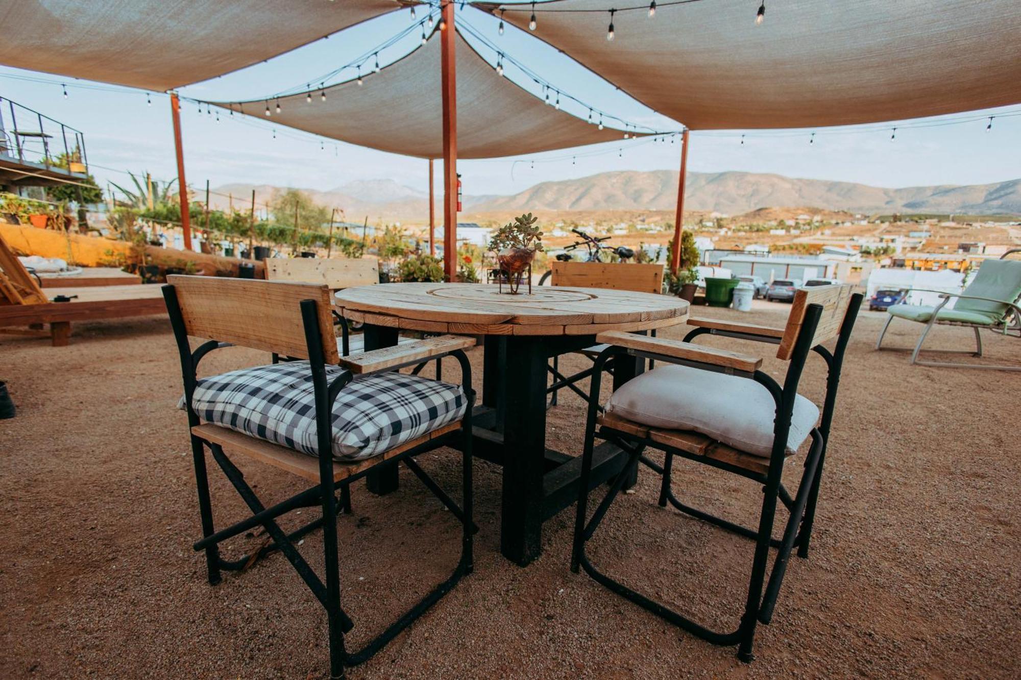 Vl Uno Bed and Breakfast Ensenada Exteriör bild