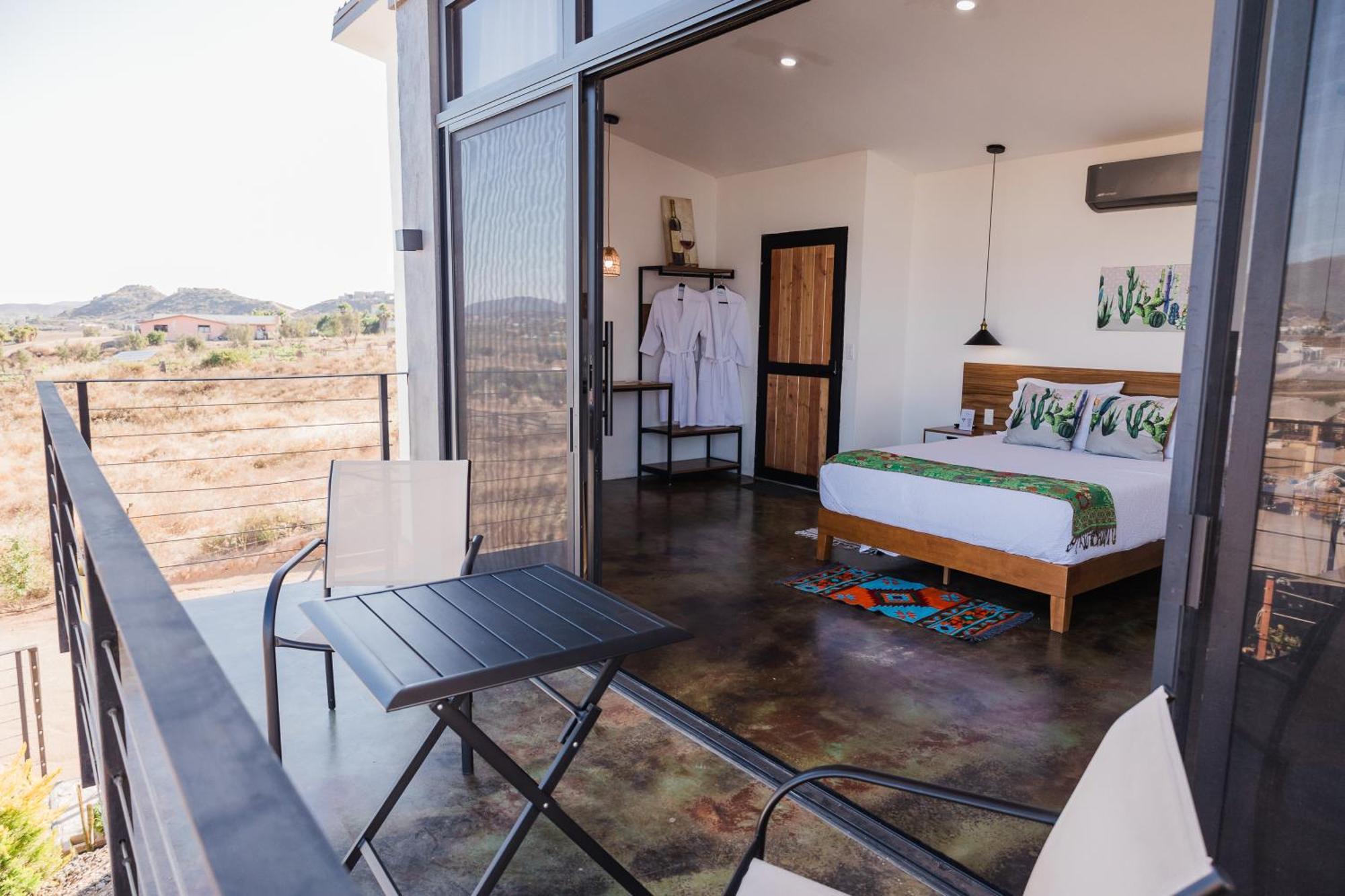 Vl Uno Bed and Breakfast Ensenada Exteriör bild